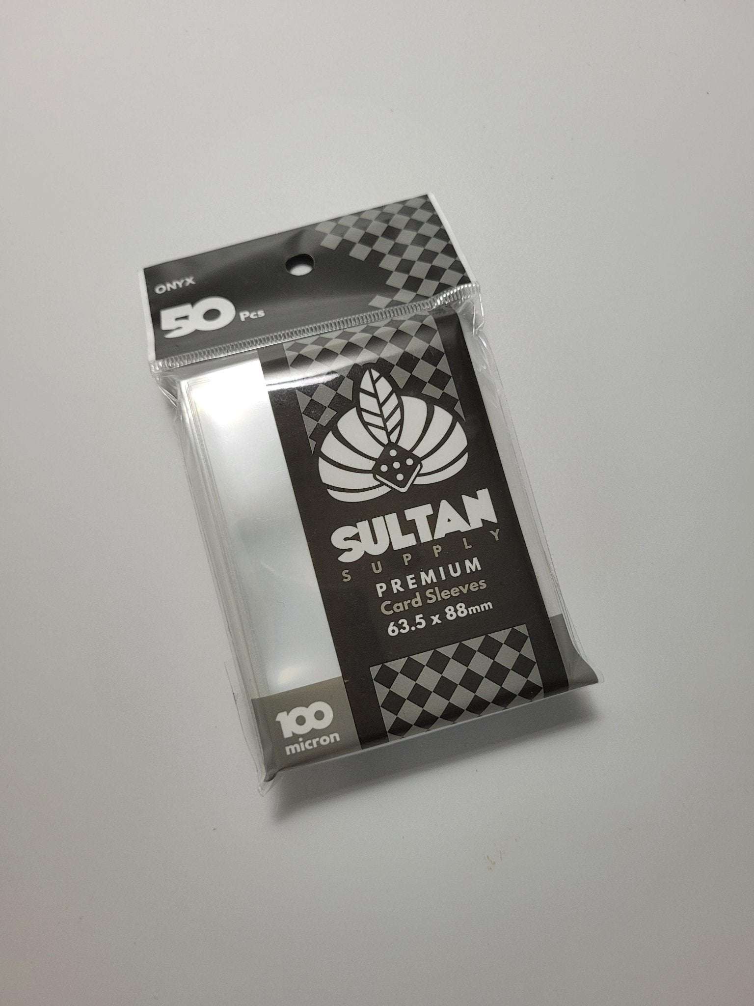 63.5x88 card sleeves Sultan Supply Premium Card Sleeves: 63.5 x 88 mm Standard Onyx (100 mi – Gaming Library